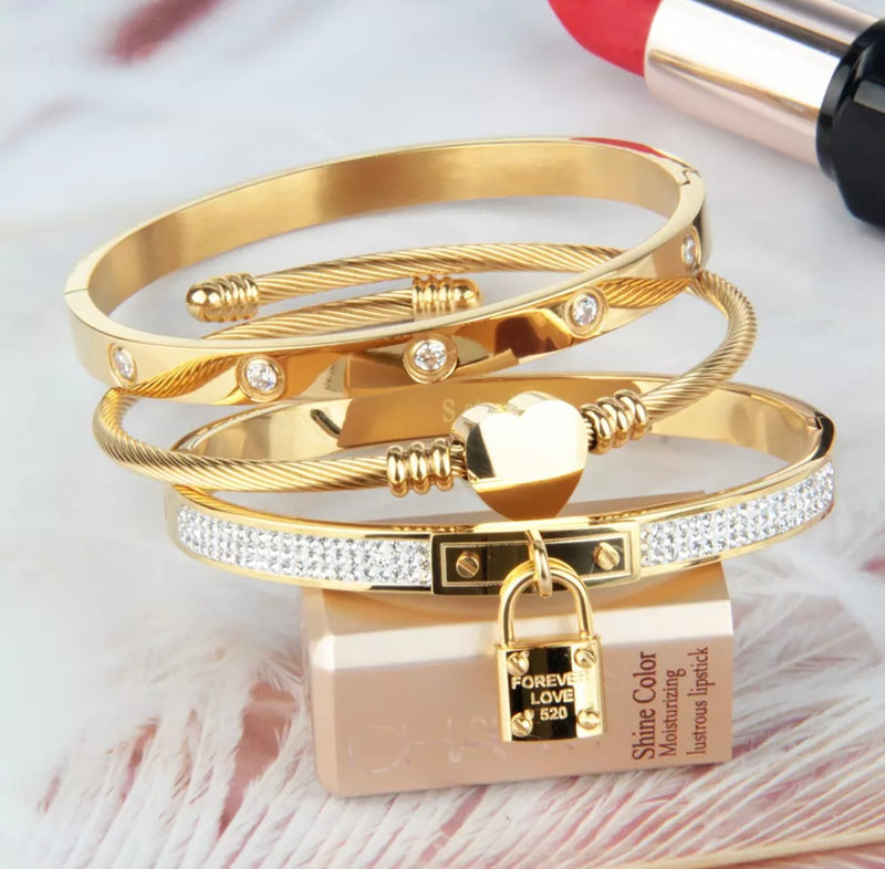 High Quality Gold Plated Lock Hanging- Heart- Diamond Bracelet Diamond / Gold