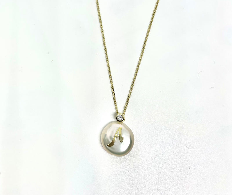 PEARL PERSONALIZED GOLD PLAYED PENDANT